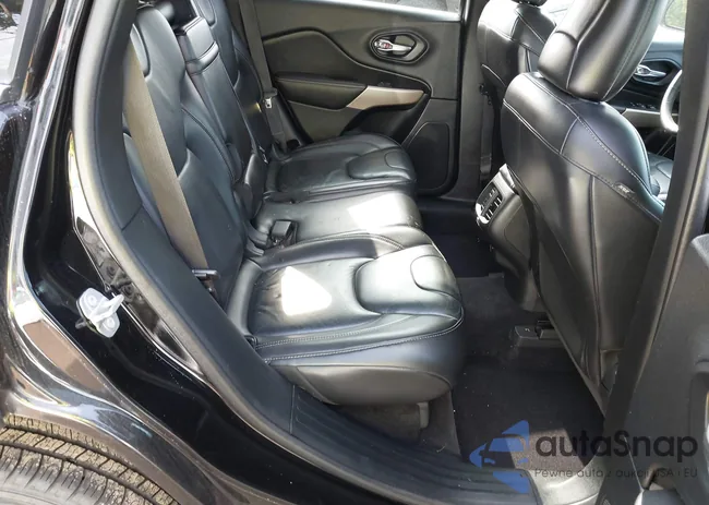 1C4PJMDS1HW606821: 42439383