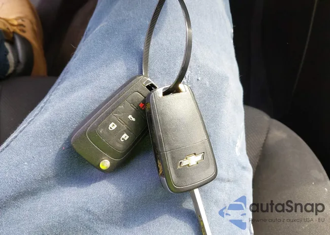 1G1PF5S98B7144436: 42439408