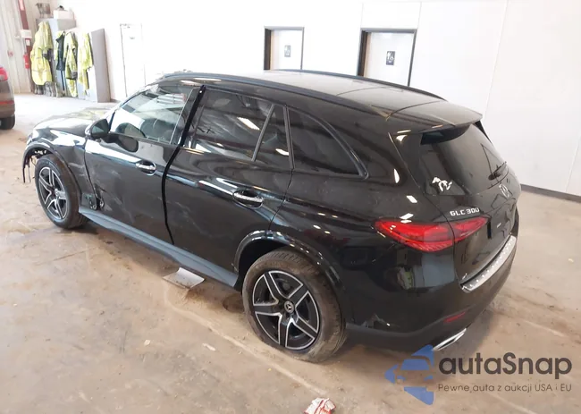 W1NKM4HB7RF207837: 42439590