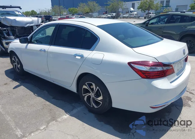 1HGCR2F3XHA214517: 42439655