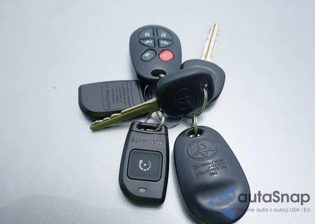 5TDYK3DC0CS199104: 42439665