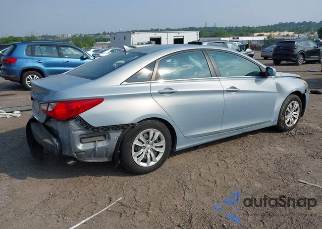 5NPEB4ACXBH135945: 42439673