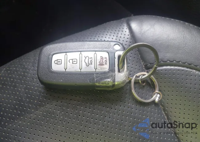 KMHGC4DH6CU204825: 42440917