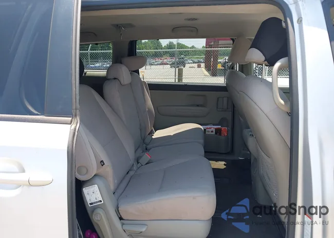 KNDMB5C10G6091923: 42440945