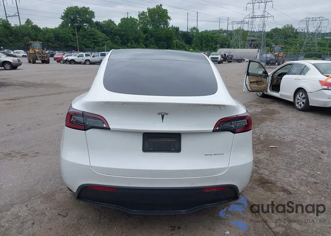 5YJYGDEE4MF262685: 42440996