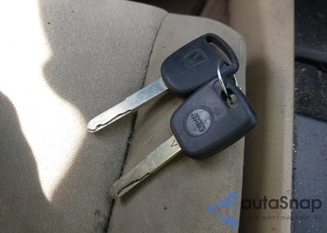 1HGCP26418A101022: 42441789