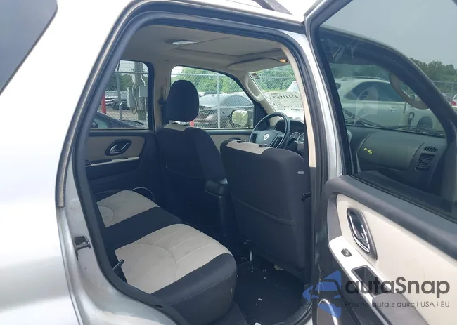 4M2CU57135DJ23718: 42441869