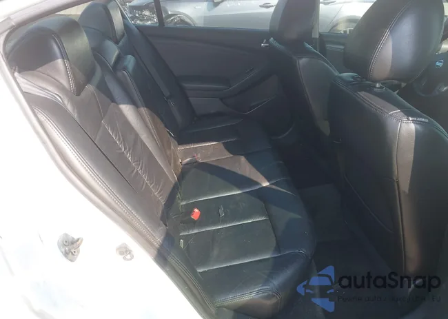 1N4AL2AP4AN544370: 42442024