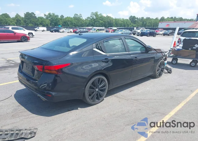 1N4BL4CV4NN330853: 42442099