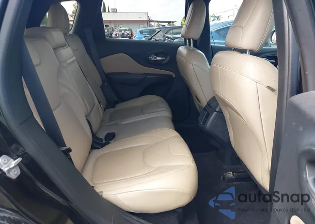 1C4PJLDB8GW249680: 42441643