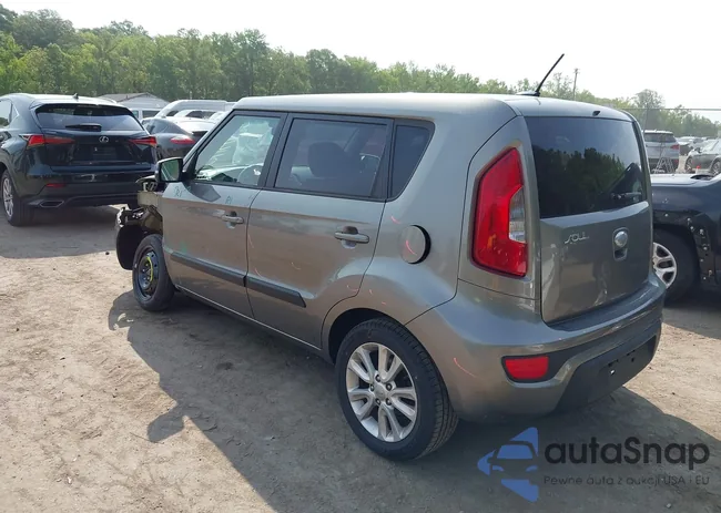 KNDJT2A6XD7631796: 42441701