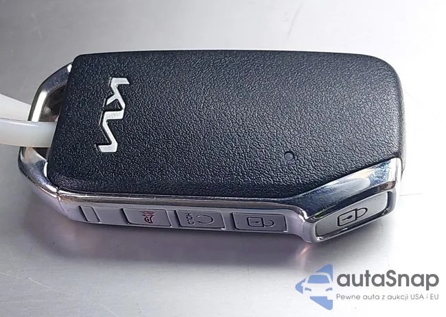 KNDCR3LE7P5090210: 42442794