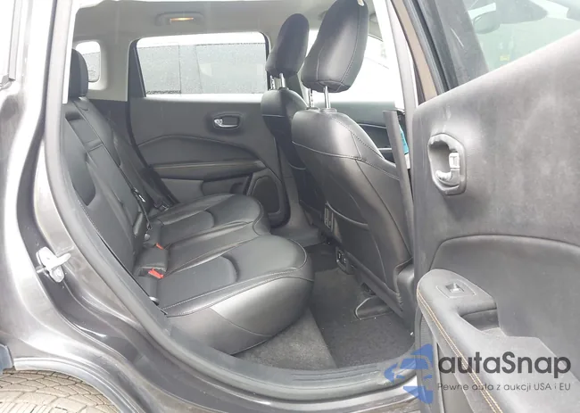 3C4NJDCB1LT131792: 42443165