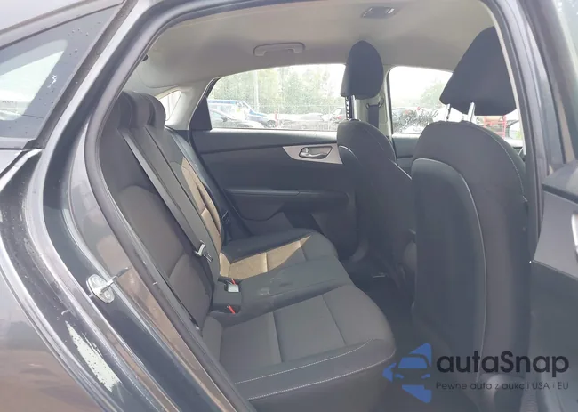 3KPF24AD2RE724712: 42443356