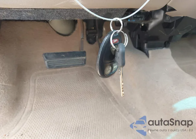 2G4WS52J731186230: 42442602