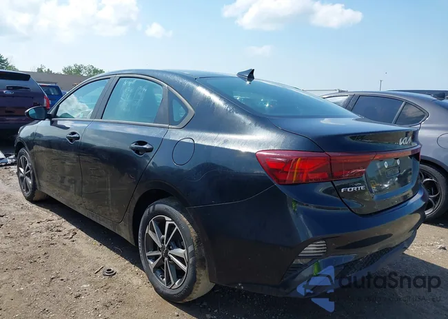 3KPF24AD6NE503723: 42442704