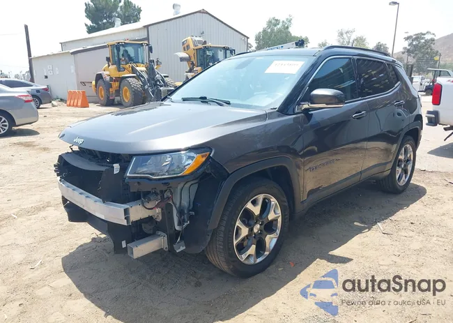 3C4NJCCB5JT253420: 42443809