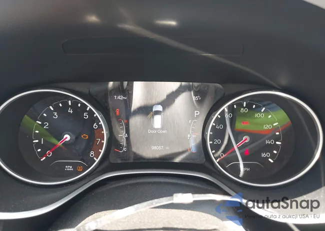 3C4NJCCB5JT253420: 42443809