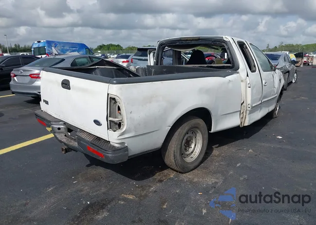 1FTRX17W6XNB65695: 42444132