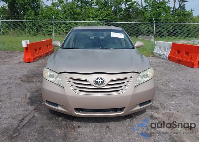 4T1BE46K19U405053: 42444256