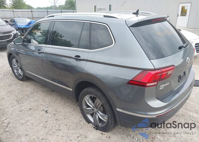 3VV4B7AX0KM007628: 42443675