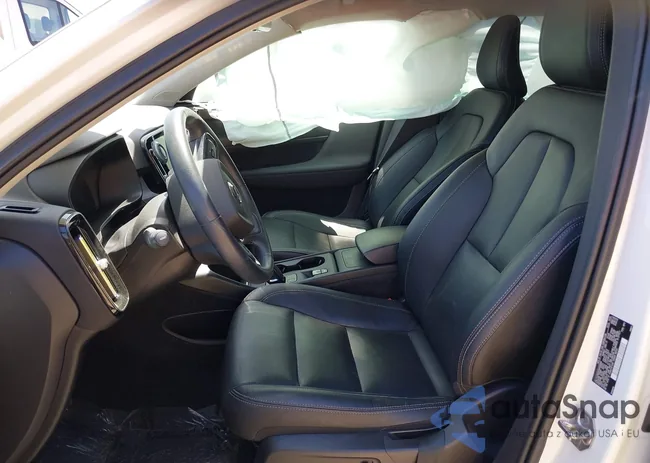 YV4162UK5M2485995: 42444817