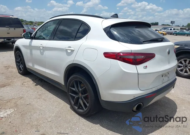 ZASFAKNN6J7C01635: 42444819