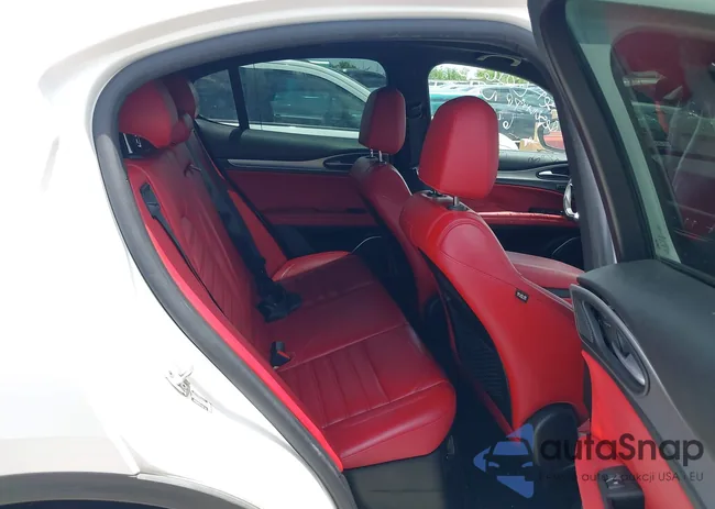 ZASFAKNN6J7C01635: 42444819