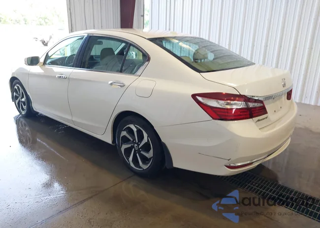 1HGCR2F7XGA172075: 42444959