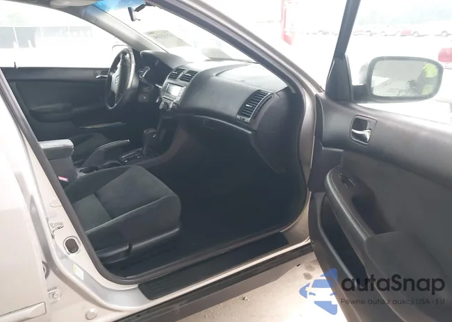 1HGCM66497A055423: 42445164