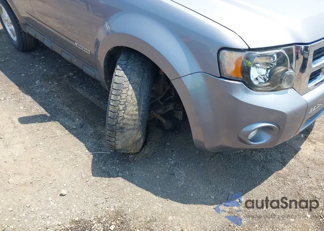 1FMCU93Z28KE49580: 42444758