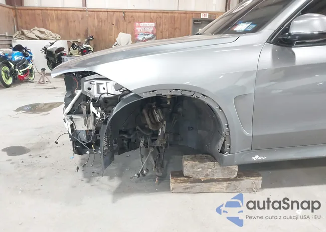 5UXKR0C58J0Y05363: 42445972