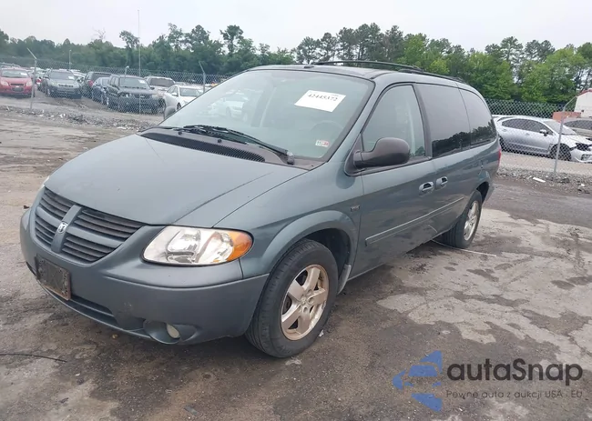 2D4GP44L87R150642: 42445372