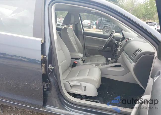 3VWRZ71KX9M077567: 42445517