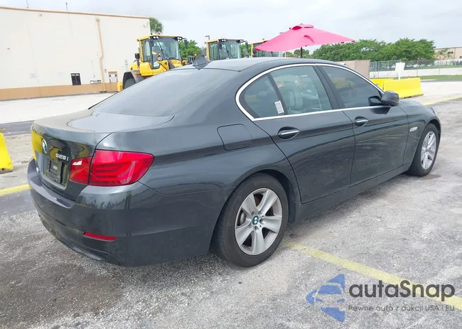 WBAXG5C52DD231623: 42445522