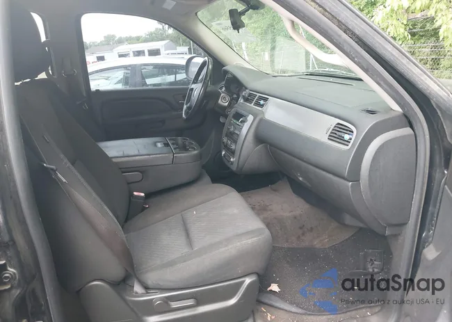 1GNMCAE36AR176492: 42445566