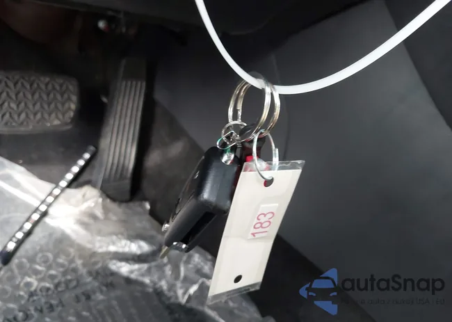 2T3MWRFV8KW025833: 42445572