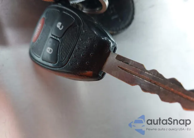 1B3CB3HA2BD294536: 42445663