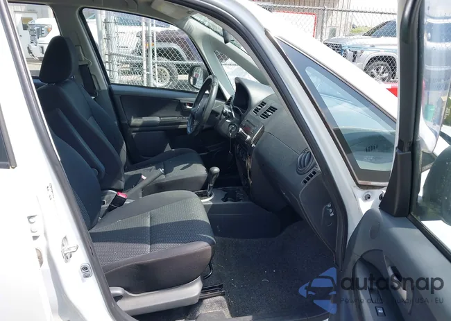 JS2YB5A32D6101052: 42445679