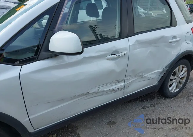 JS2YB5A32D6101052: 42445679