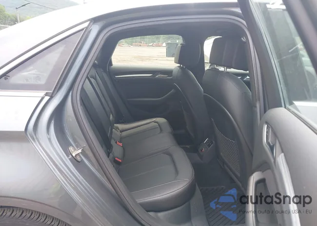 WAUEFGFF6F1047770: 42446797