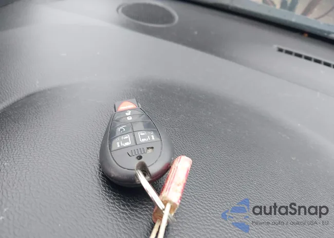 2C4RC1HG9ER132712: 42446841