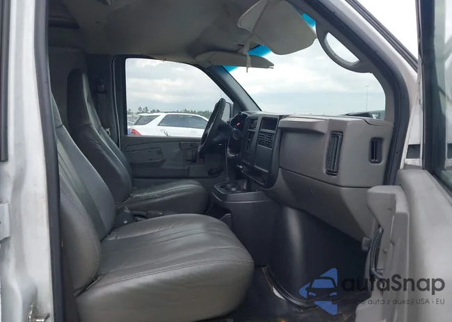 1GCFG15X861218790: 42446876