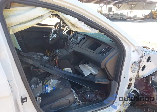 1FAHP2MK4JG104818: 42447116