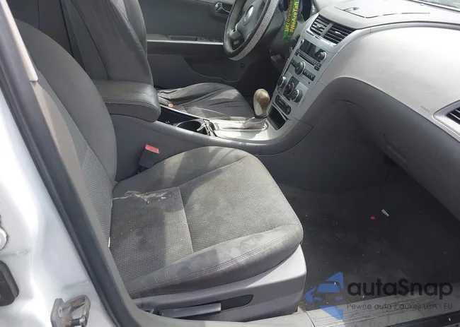 1G1ZC5EB5AF276073: 42447282