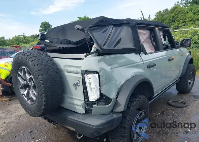 1FMEE5DP1NLA97402: 42446383