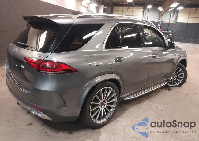 4JGFB4KB8NA665865: 42446736