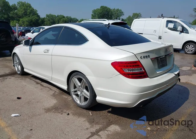 WDDGJ4HB9EG186697: 42447765