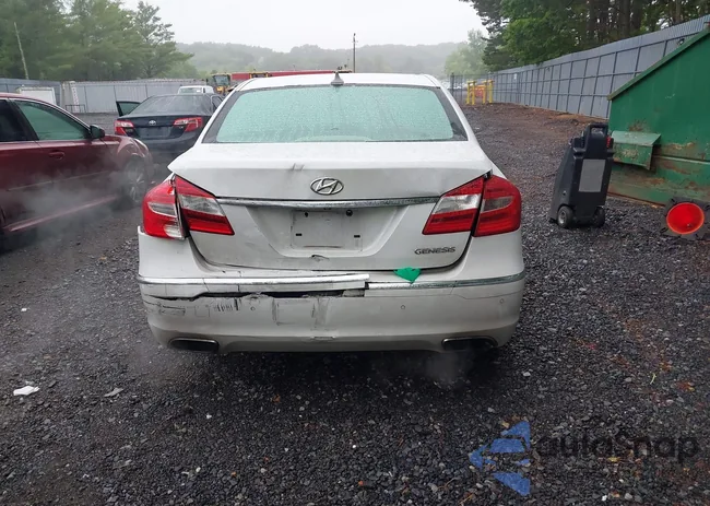 KMHGC4DD1DU224852: 42447942