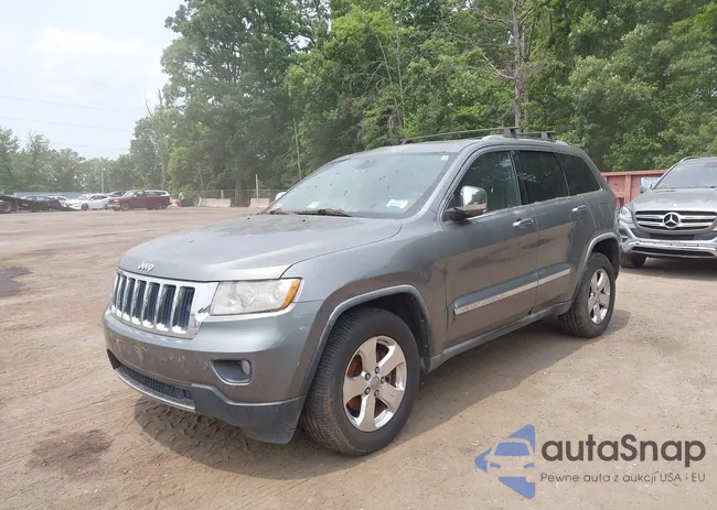 1J4RR5GG8BC602735: 42448053